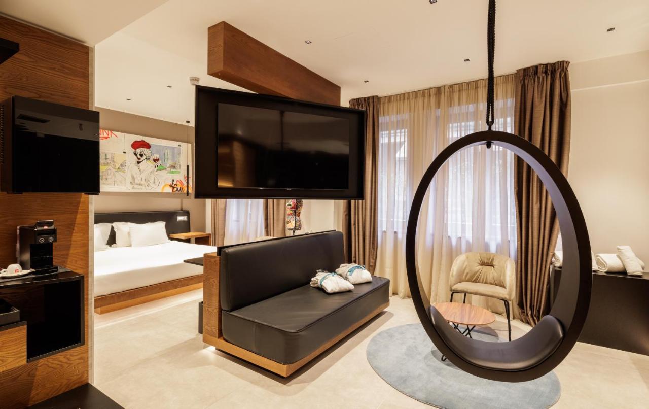 The Corner Duomo Hotel Milan Bagian luar foto